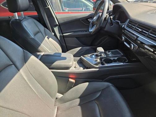 2019 Audi Q7 55 Prestige