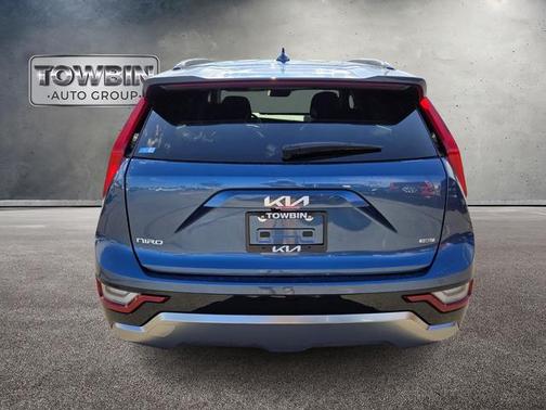 2024 Kia Niro SX Touring