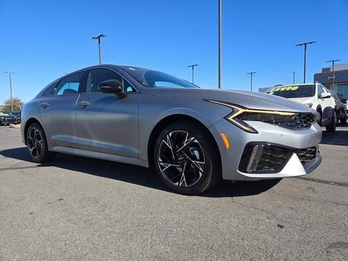 2025 Kia K5 GT-Line
