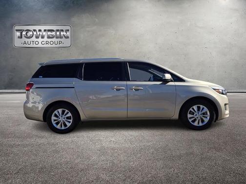 2015 Kia Sedona LX