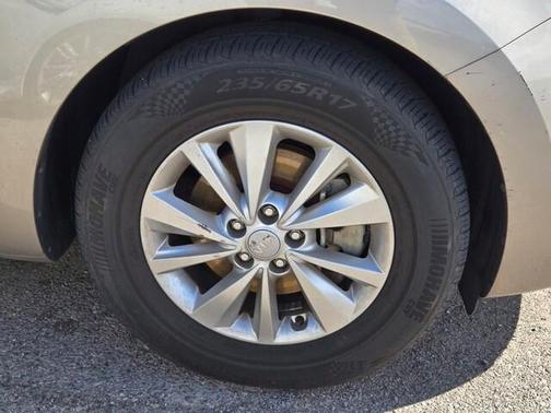 2015 Kia Sedona LX
