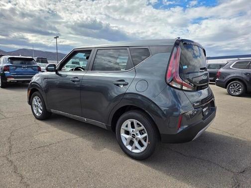 2025 Kia Soul LX