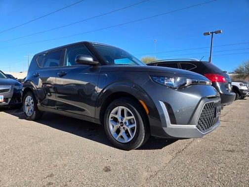 2024 Kia Soul LX