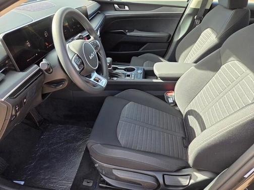 2026 Kia K5 LXS