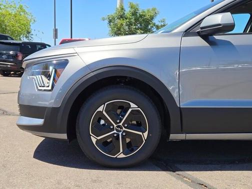 Gray 2026 Kia Niro LX