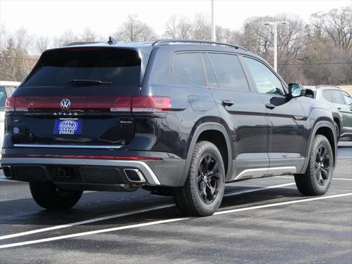 2025 Volkswagen Atlas 2.0T Peak Edition