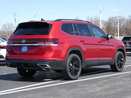 2025 Volkswagen Atlas 2.0T SE w/Technology 4MOTION