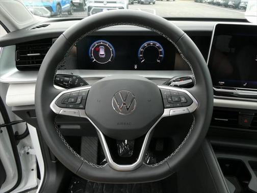 2025 Volkswagen Tiguan 2.0T SE 4MOTION