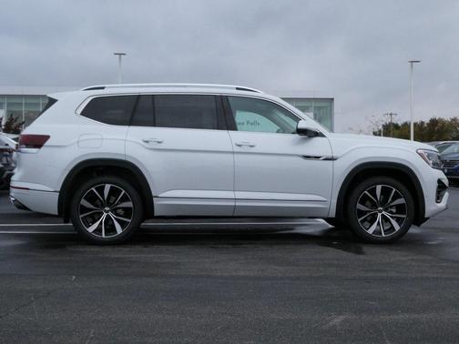 2026 Volkswagen Atlas 2.0T SEL Premium R-Line 4MOTION