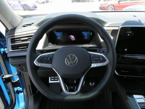 2025 Volkswagen Atlas 2.0T SEL Premium R-Line 4MOTION
