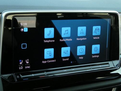 2025 Volkswagen Atlas 2.0T SE w/Technology 4MOTION