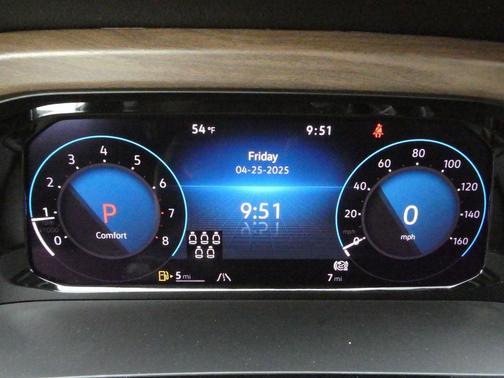 2025 Volkswagen Atlas 2.0T SE w/Technology 4MOTION