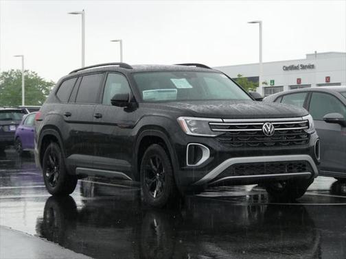 2025 Volkswagen Atlas 2.0T Peak Edition