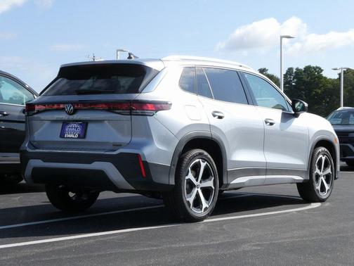 2025 Volkswagen Tiguan 2.0T SE 4MOTION