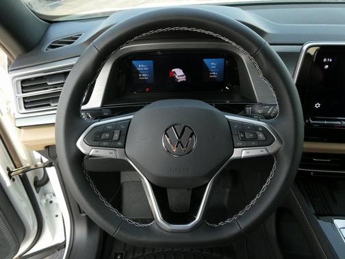 2025 Volkswagen Atlas Cross Sport 2.0T SE w/Technology 4MOTION