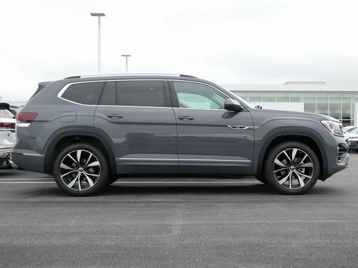 2026 Volkswagen Atlas 2.0T SEL Premium R-Line 4MOTION