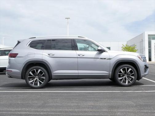 2025 Volkswagen Atlas 2.0T SEL Premium R-Line 4MOTION
