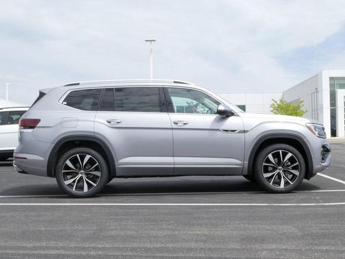 2025 Volkswagen Atlas 2.0T SEL Premium R-Line 4MOTION