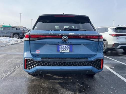 2026 Volkswagen Tiguan 2.0T SE R-Line Black 4MOTION