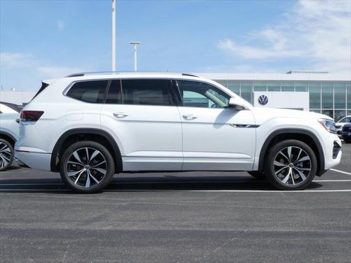 2025 Volkswagen Atlas 2.0T SEL Premium R-Line 4MOTION