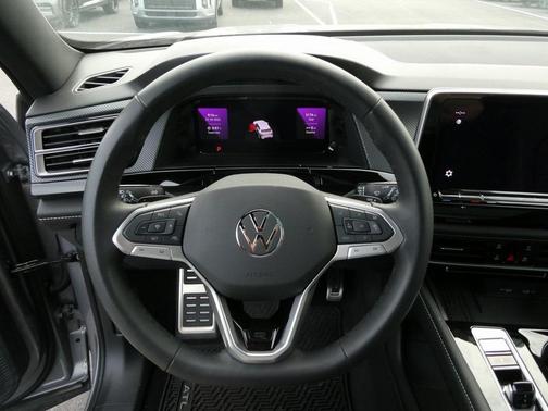 2025 Volkswagen Atlas Cross Sport 2.0T SEL