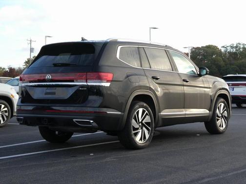 2025 Volkswagen Atlas 2.0T SEL