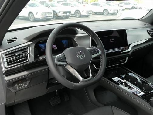 2025 Volkswagen Atlas Cross Sport 2.0T SE w/Technology 4MOTION