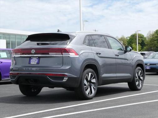 2025 Volkswagen Atlas Cross Sport 2.0T SE w/Technology 4MOTION