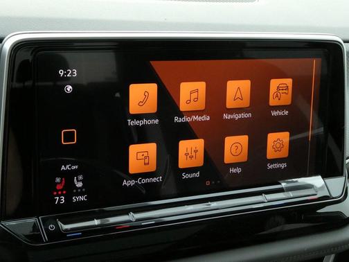 2025 Volkswagen Atlas 2.0T Peak Edition