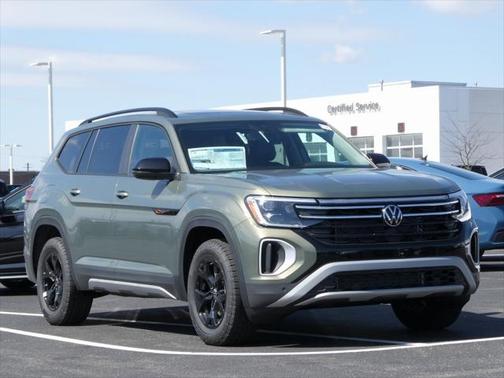 2025 Volkswagen Atlas 2.0T Peak Edition
