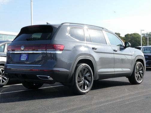 2026 Volkswagen Atlas 2.0T SE w/Technology 4MOTION