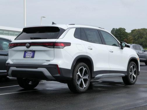2025 Volkswagen Tiguan 2.0T SE 4MOTION