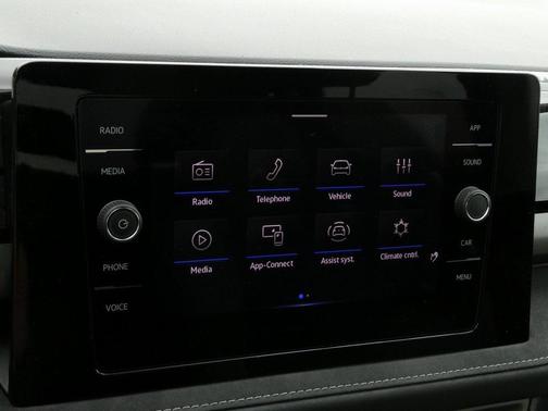 2025 Volkswagen Taos 1.5T SE Black