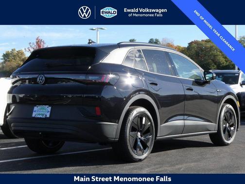deep black pearl 2025 Volkswagen ID.4 AWD Pro S