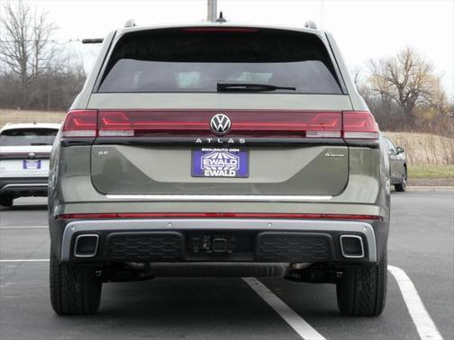 2025 Volkswagen Atlas 2.0T Peak Edition