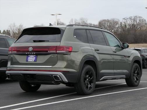 2025 Volkswagen Atlas 2.0T Peak Edition