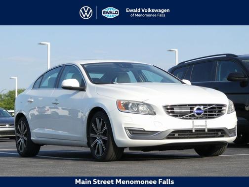 2017 Volvo S60 Inscription T5 Platinum