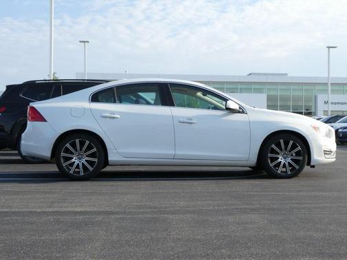 2017 Volvo S60 Inscription T5 Platinum