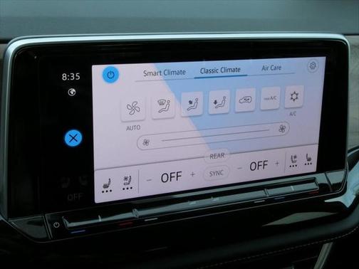 2025 Volkswagen Atlas 2.0T SE w/Technology 4MOTION