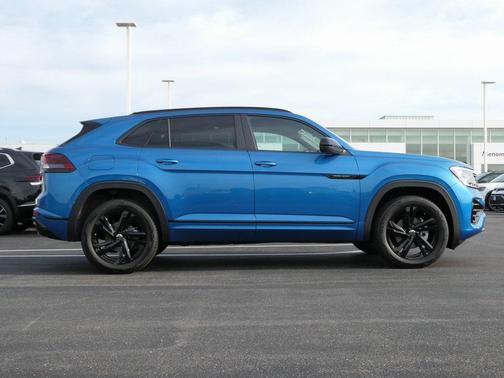 2025 Volkswagen Atlas Cross Sport 2.0T SEL