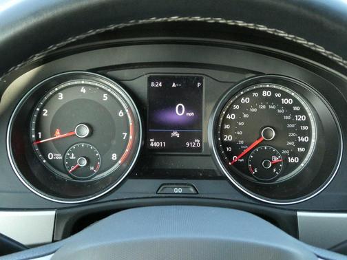 2021 Volkswagen Atlas 3.6L SE w/Technology