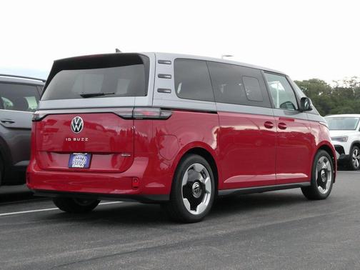2025 Volkswagen ID. Buzz Pro S Plus with 4MOTION