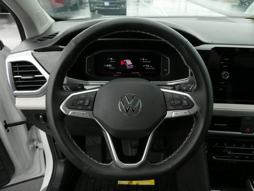 2025 Volkswagen Taos 1.5T SEL