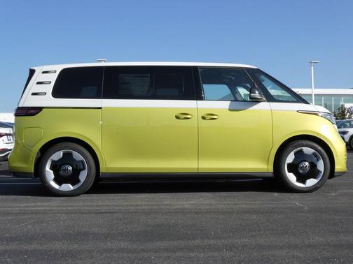 2025 Volkswagen ID. Buzz Pro S Plus with 4MOTION