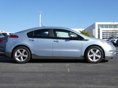 2015 Chevrolet Volt Base