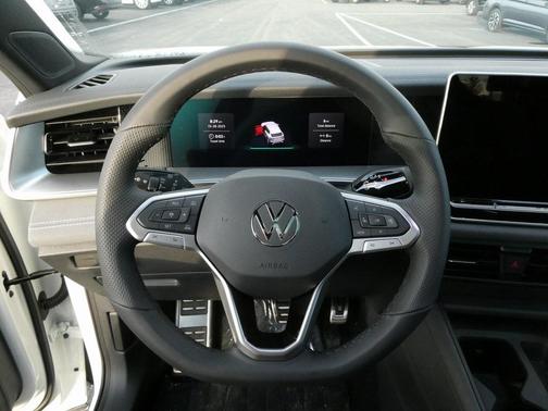 2026 Volkswagen Tiguan 2.0T SE R-Line Black 4MOTION