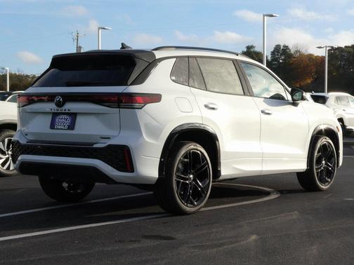 2026 Volkswagen Tiguan 2.0T SE R-Line Black 4MOTION