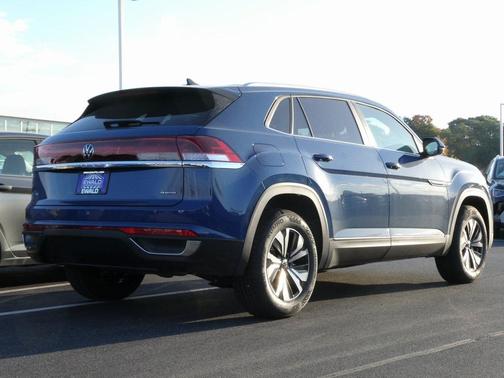 2026 Volkswagen Atlas Cross Sport 2.0T SE