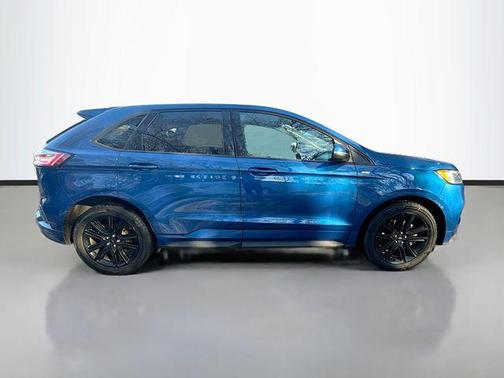 2020 Ford Edge ST