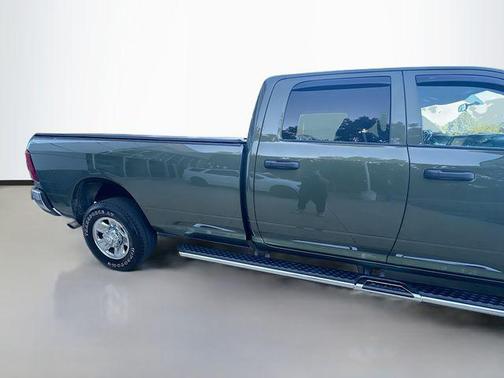 2021 RAM 3500 Tradesman Crew Cab 4x4 8' Box